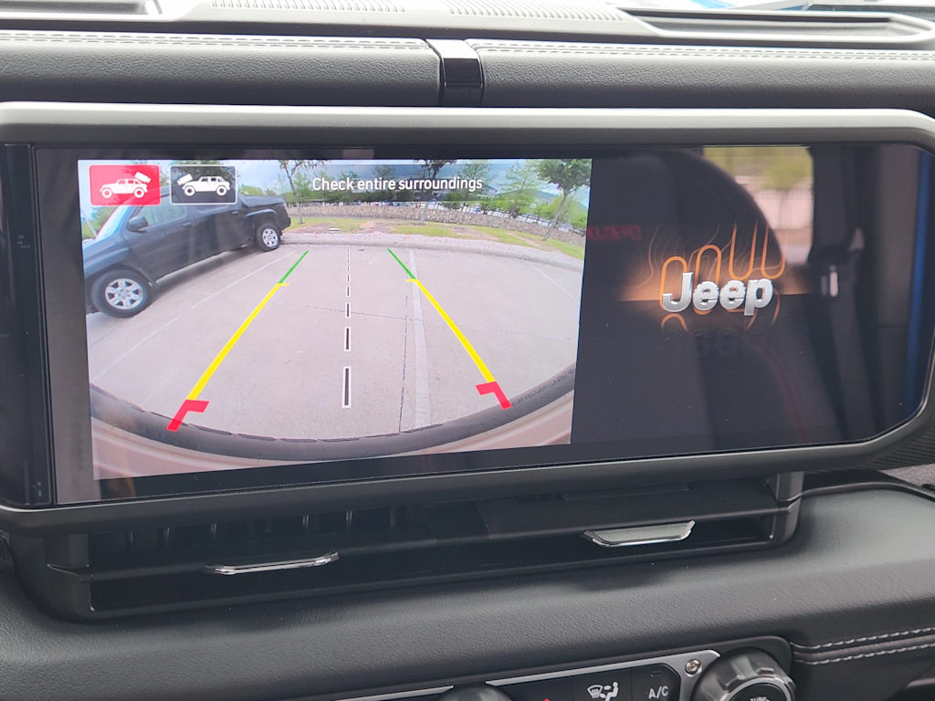 Thumbnail: 2024 Jeep Wrangler - 25