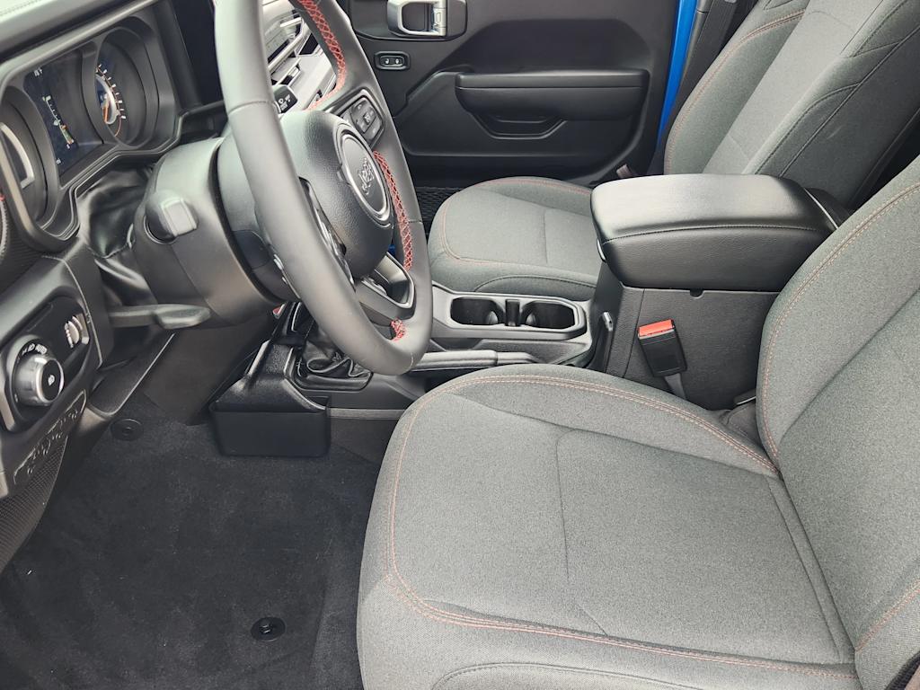 Thumbnail: 2024 Jeep Wrangler - 10