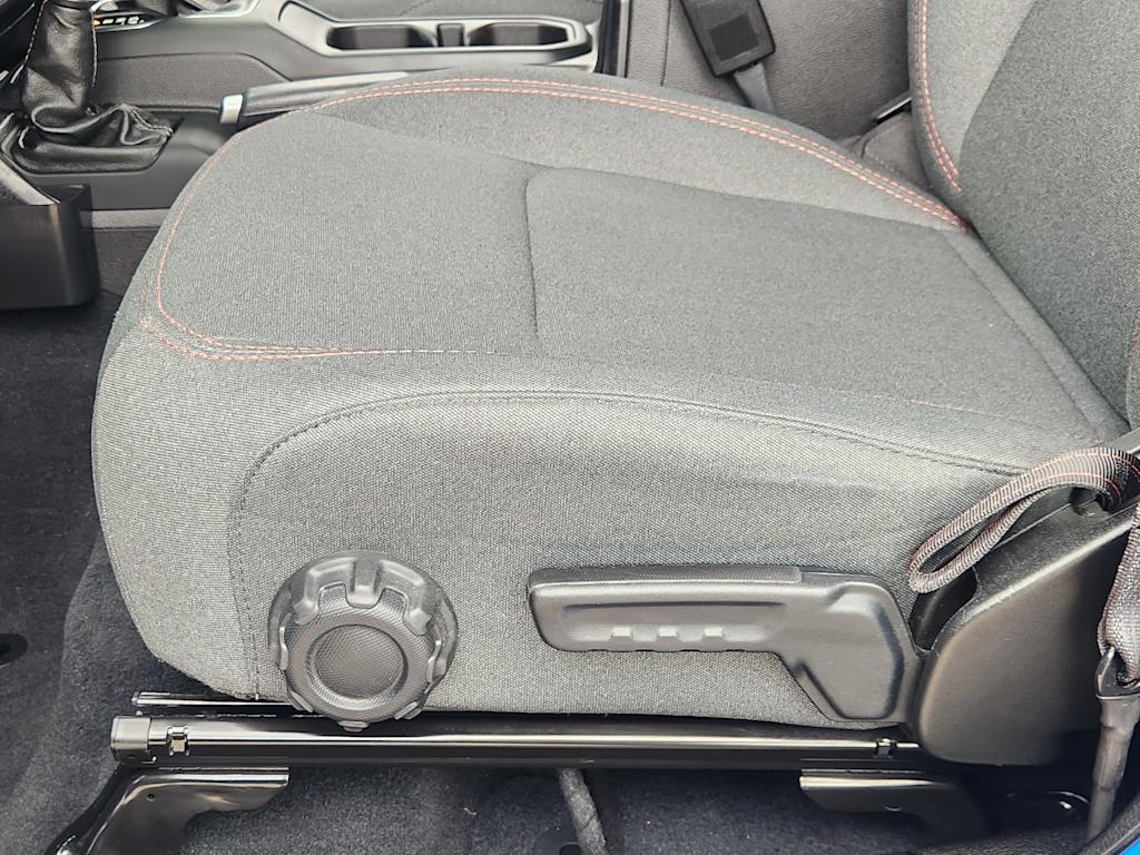 Thumbnail: 2024 Jeep Wrangler - 31