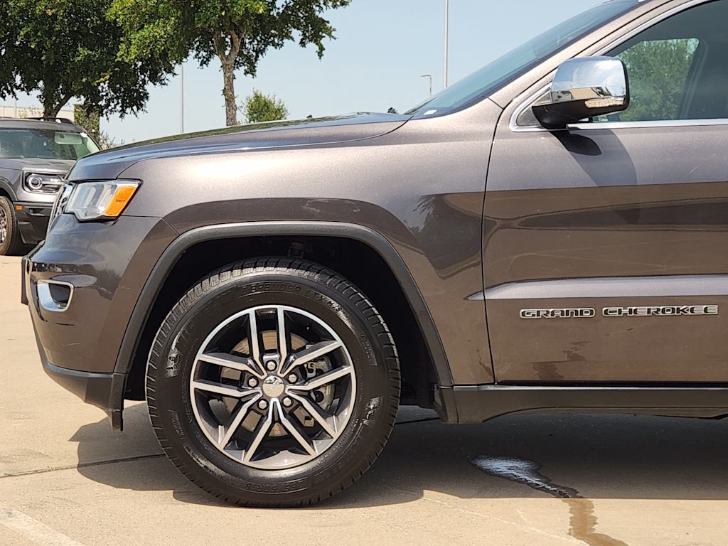 Thumbnail: 2018 Jeep Grand Cherokee - 8