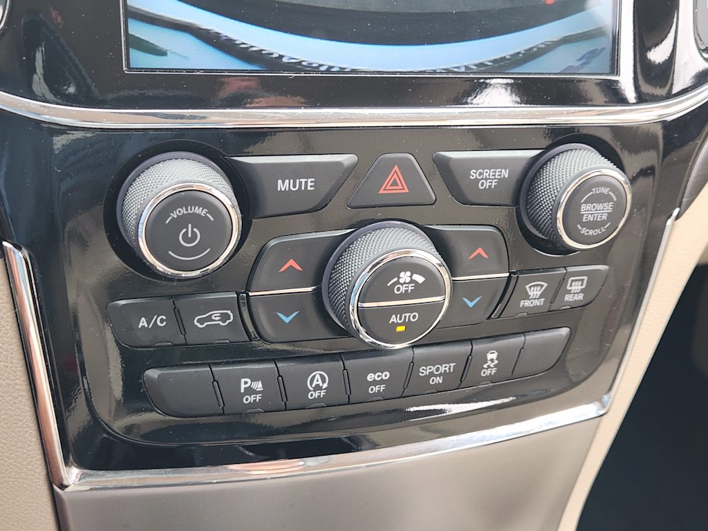 Thumbnail: 2022 Jeep Grand Cherokee - 26
