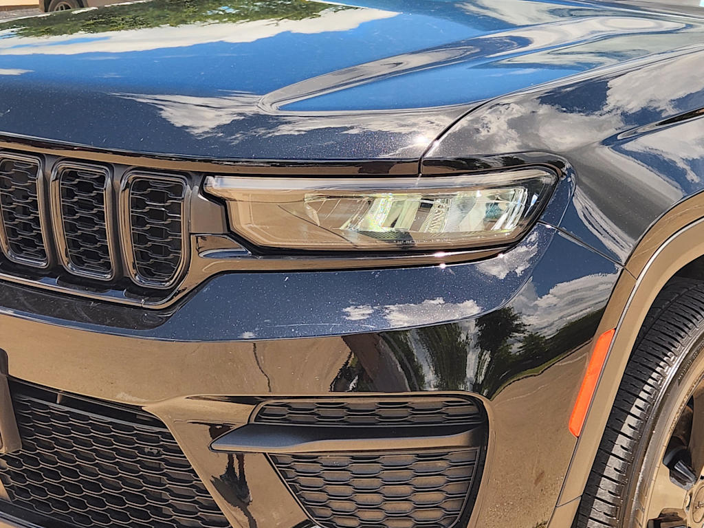Thumbnail: 2024 Jeep Grand Cherokee - 23