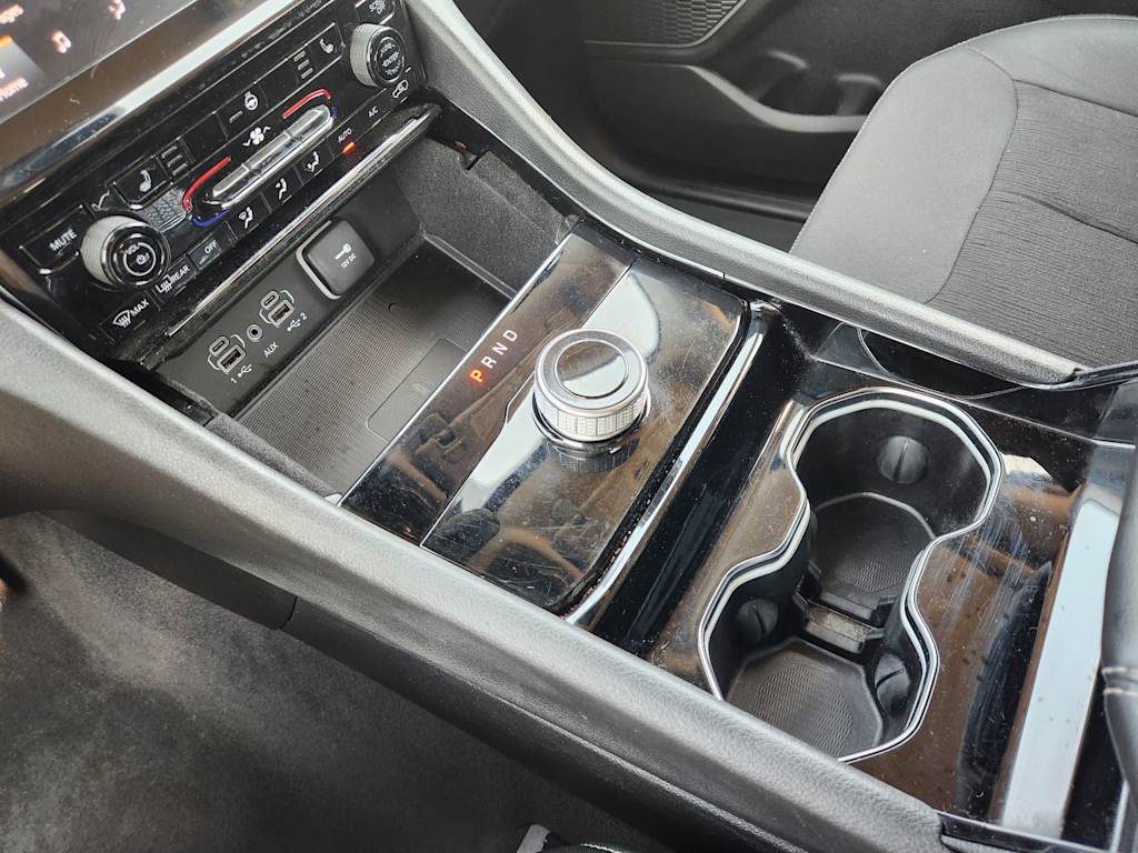 Thumbnail: 2022 Jeep Grand Cherokee L - 16