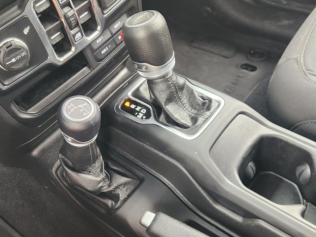 Thumbnail: 2022 Jeep Gladiator - 15