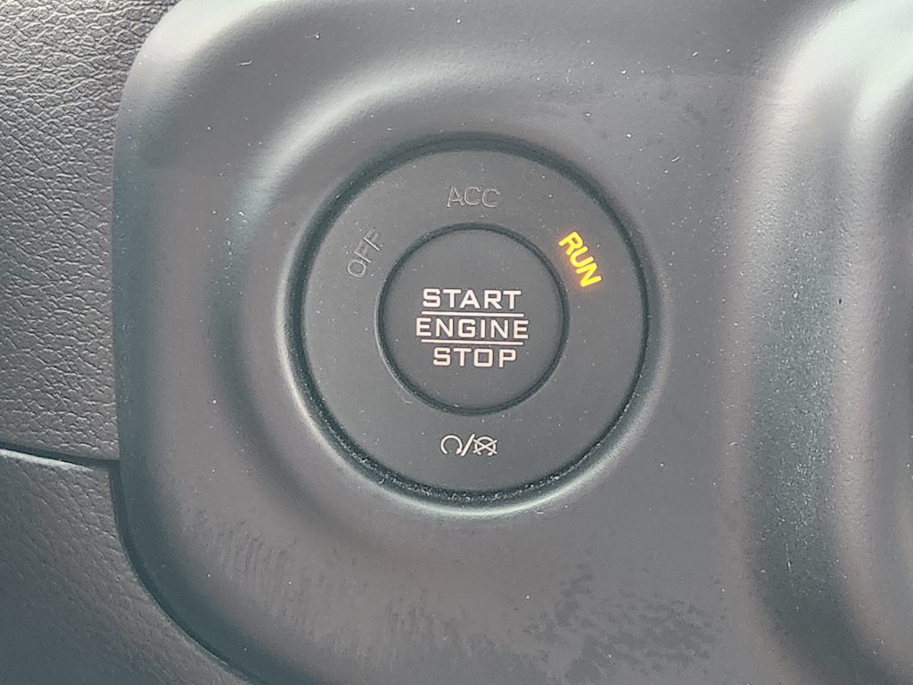 Thumbnail: 2023 Jeep Gladiator - 26