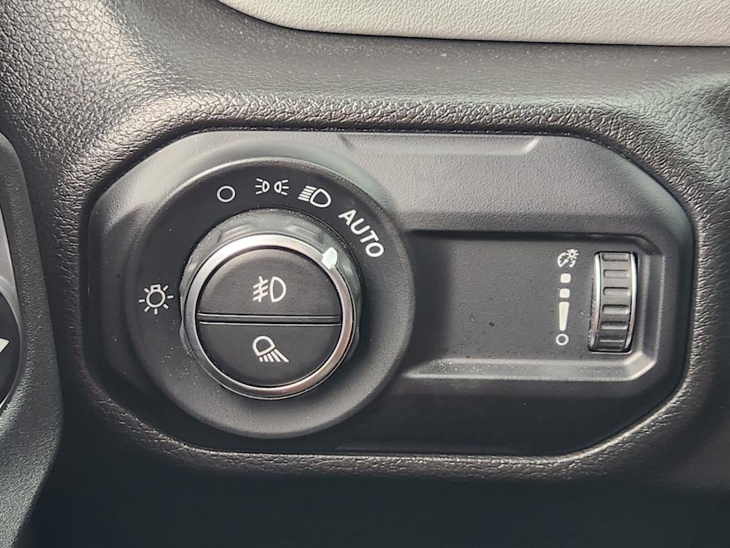 Thumbnail: 2023 Jeep Gladiator - 27