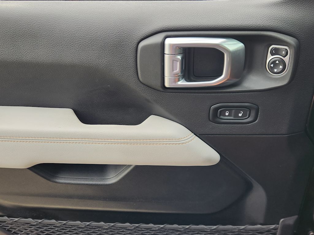 Thumbnail: 2023 Jeep Gladiator - 28