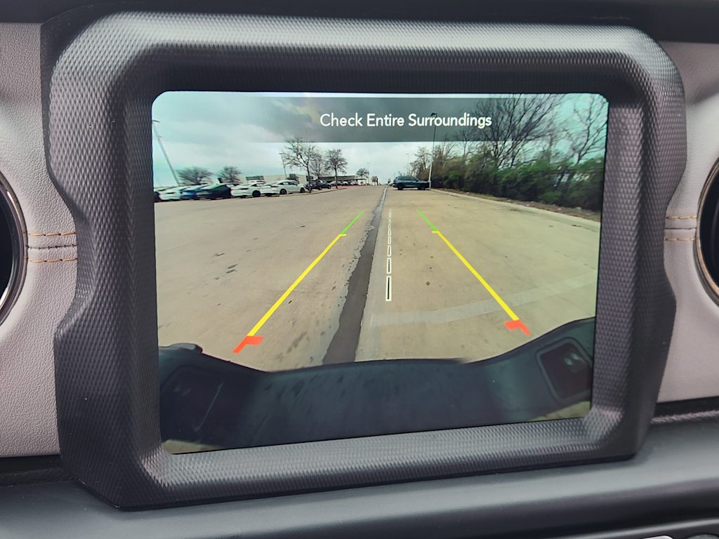 Thumbnail: 2023 Jeep Gladiator - 24