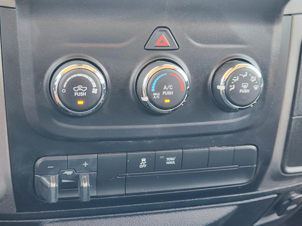 Thumbnail: 2016 RAM 1500 - 26