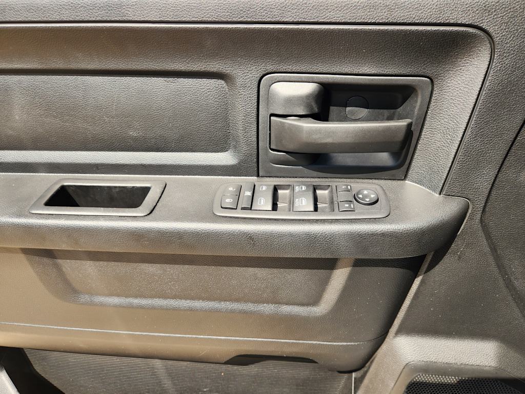 Thumbnail: 2024 RAM 1500 - 28