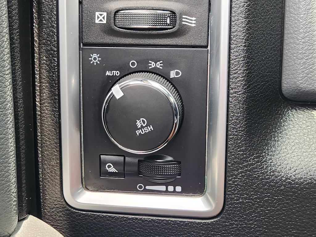 Thumbnail: 2019 RAM 1500 - 26
