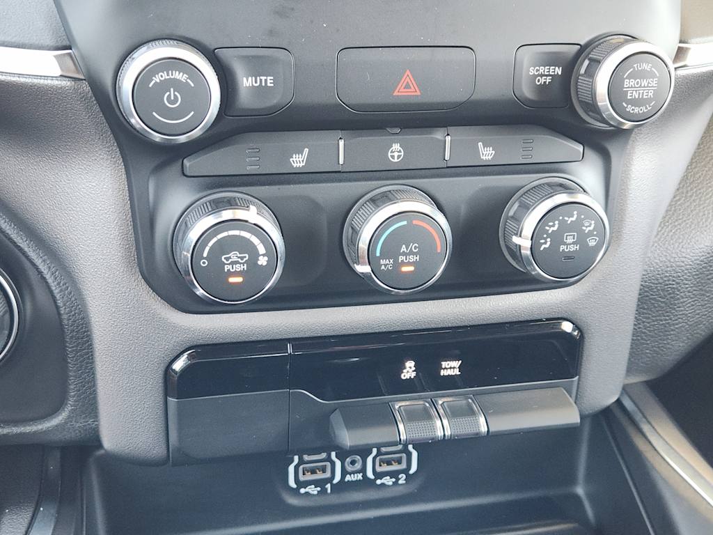 Thumbnail: 2024 RAM 1500 - 26