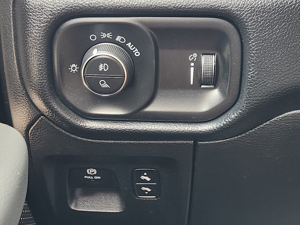 Thumbnail: 2020 RAM 1500 - 27