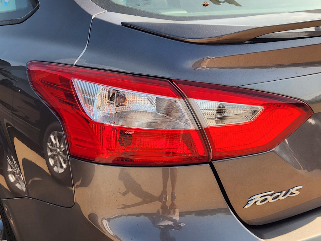 Thumbnail: 2014 Ford Focus - 12
