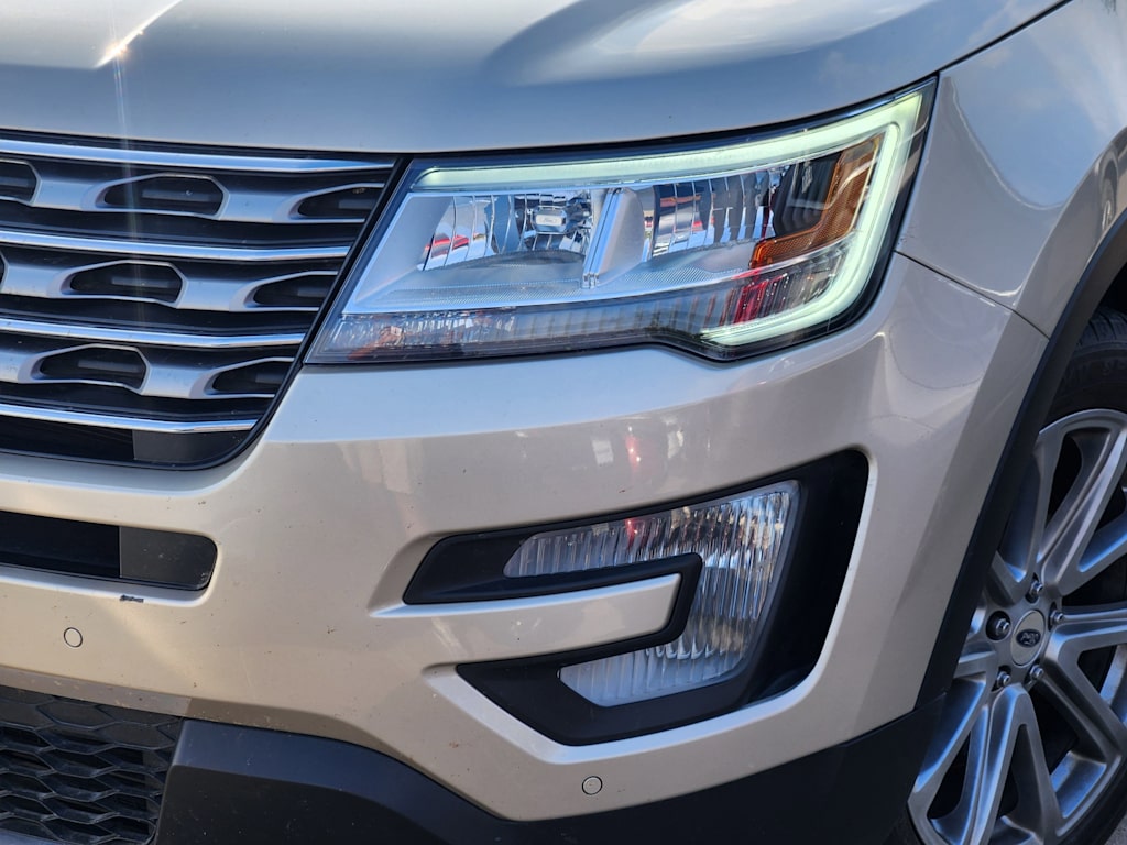 Thumbnail: 2017 Ford Explorer - 12