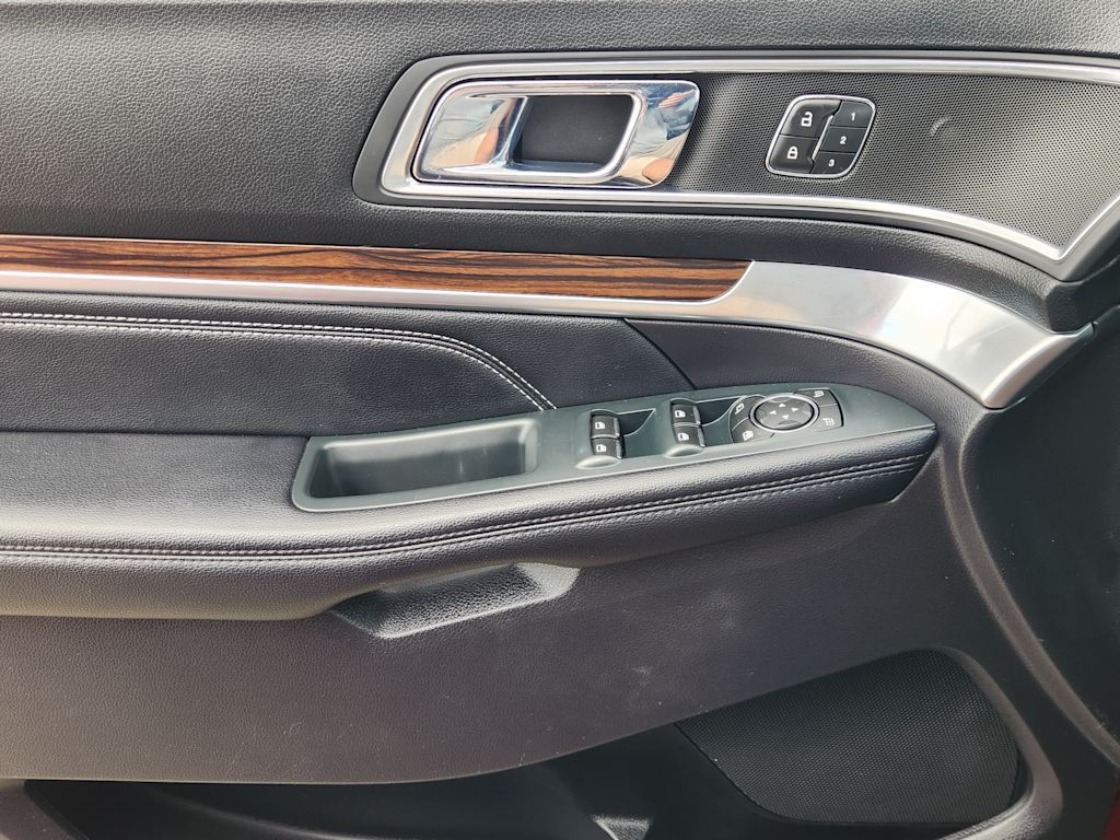 Thumbnail: 2018 Ford Explorer - 30