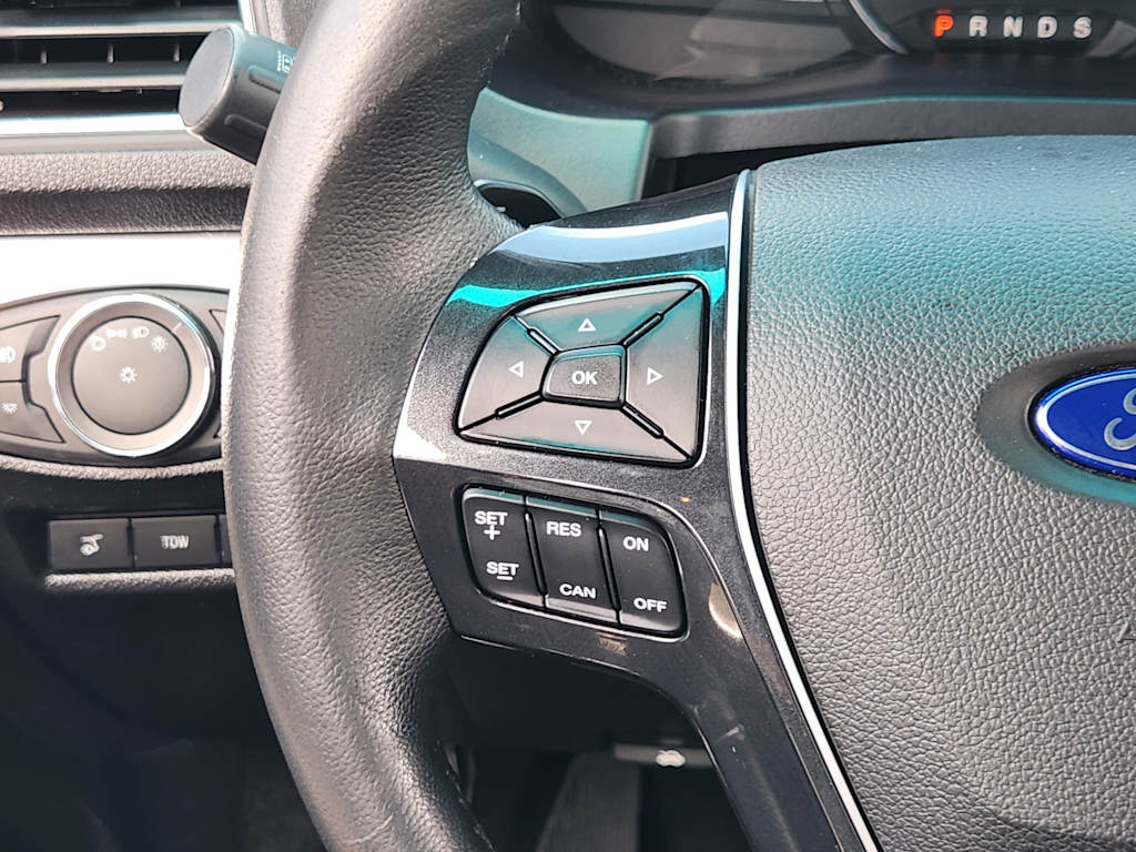Thumbnail: 2016 Ford Explorer - 32