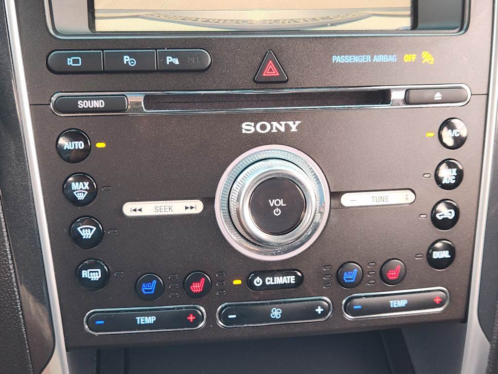 Thumbnail: 2016 Ford Explorer - 27