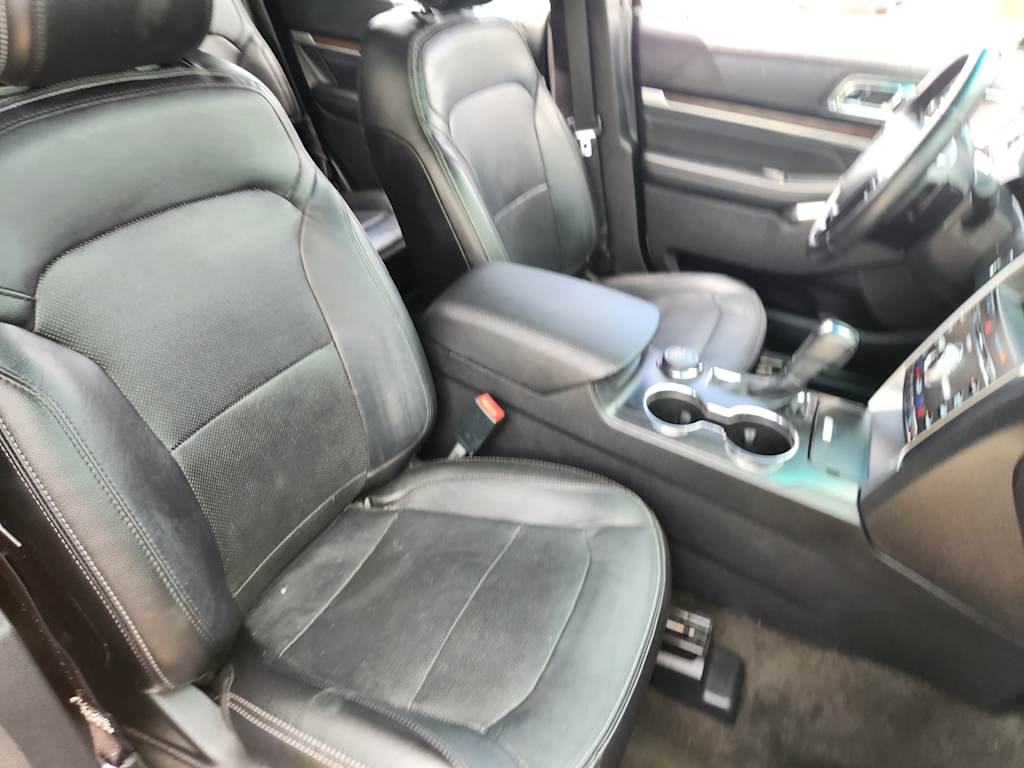 Thumbnail: 2016 Ford Explorer - 12