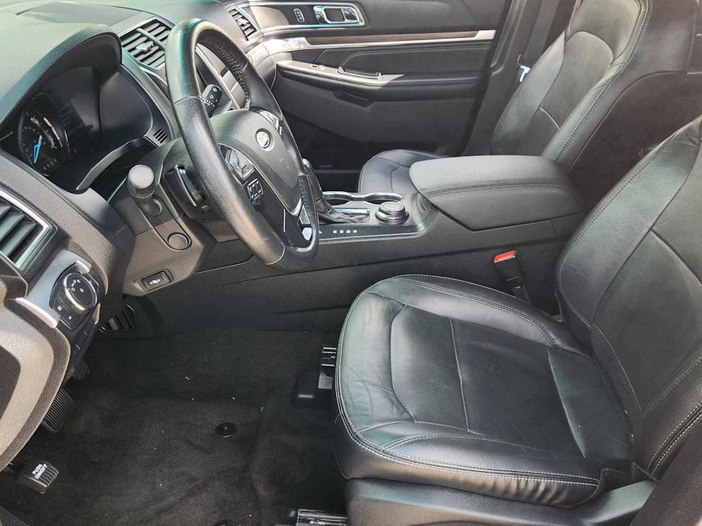 Thumbnail: 2016 Ford Explorer - 11