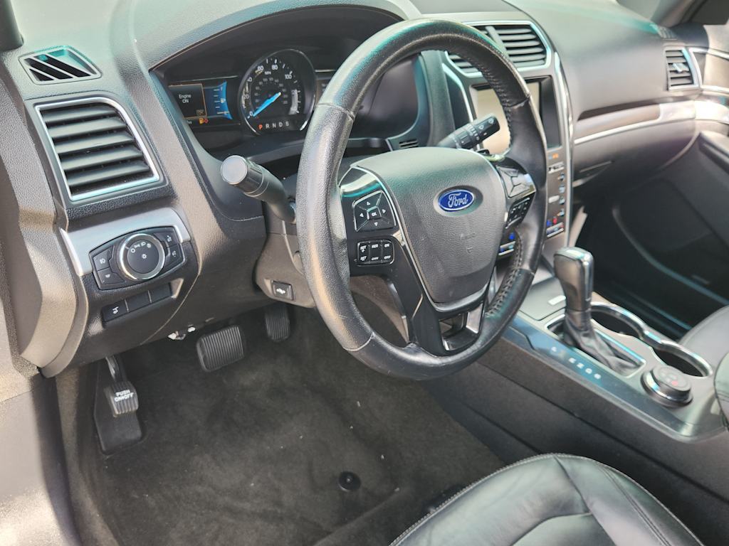 Thumbnail: 2016 Ford Explorer - 2