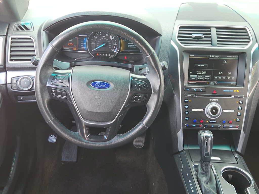 Thumbnail: 2016 Ford Explorer - 14