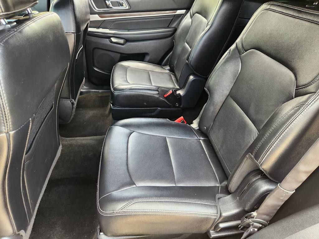 Thumbnail: 2016 Ford Explorer - 21
