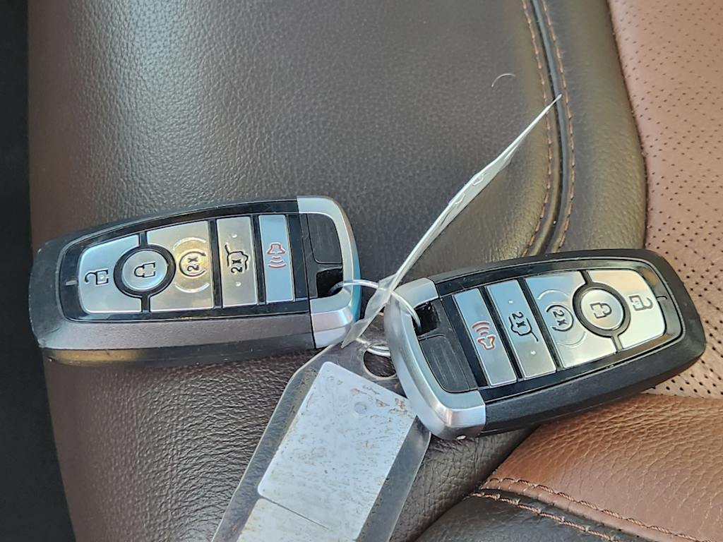 Thumbnail: 2022 Ford Explorer - 16