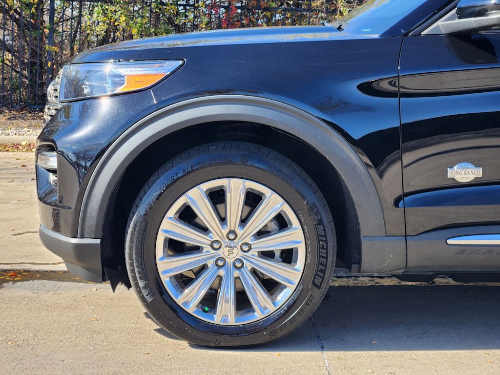 Thumbnail: 2022 Ford Explorer - 7