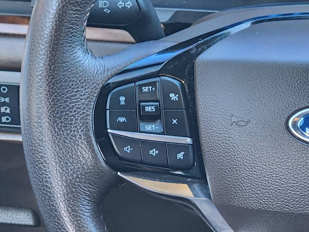 Thumbnail: 2022 Ford Explorer - 28