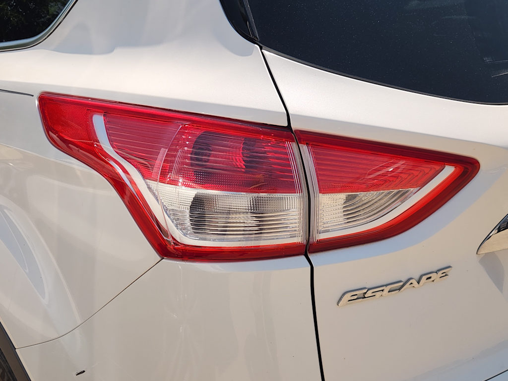 Thumbnail: 2013 Ford Escape - 12