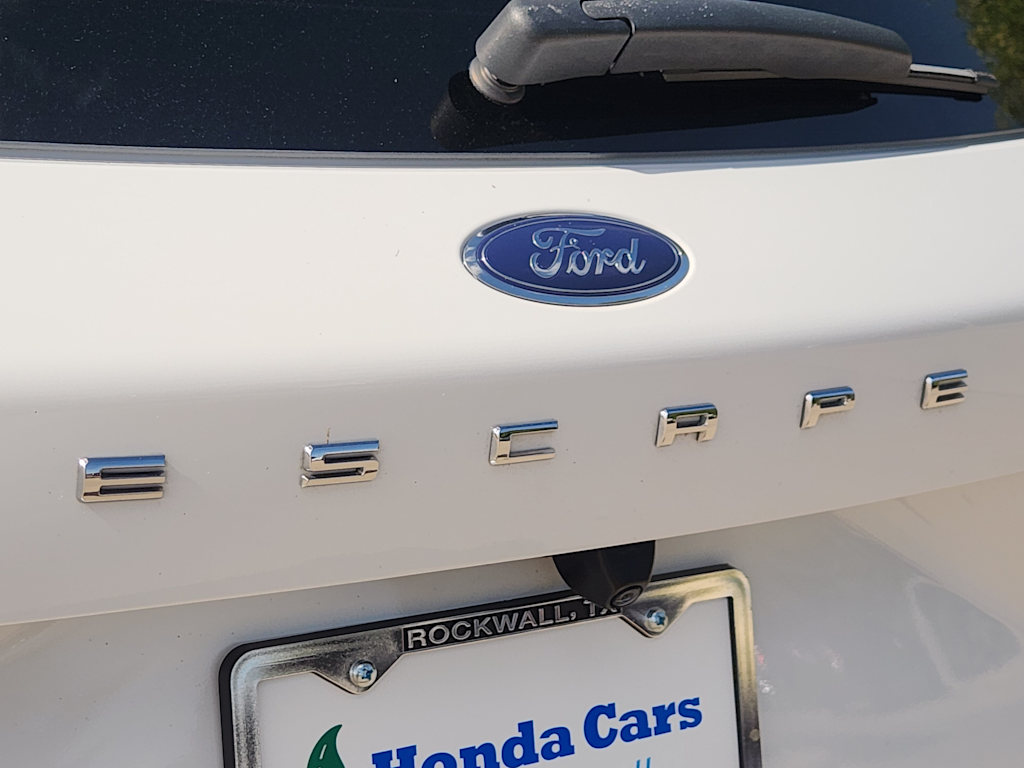 Thumbnail: 2023 Ford Escape - 7