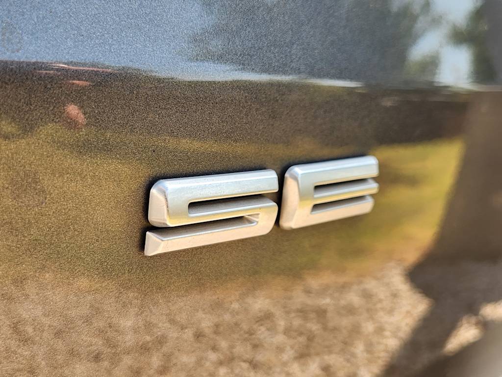 Thumbnail: 2021 Ford Escape - 9