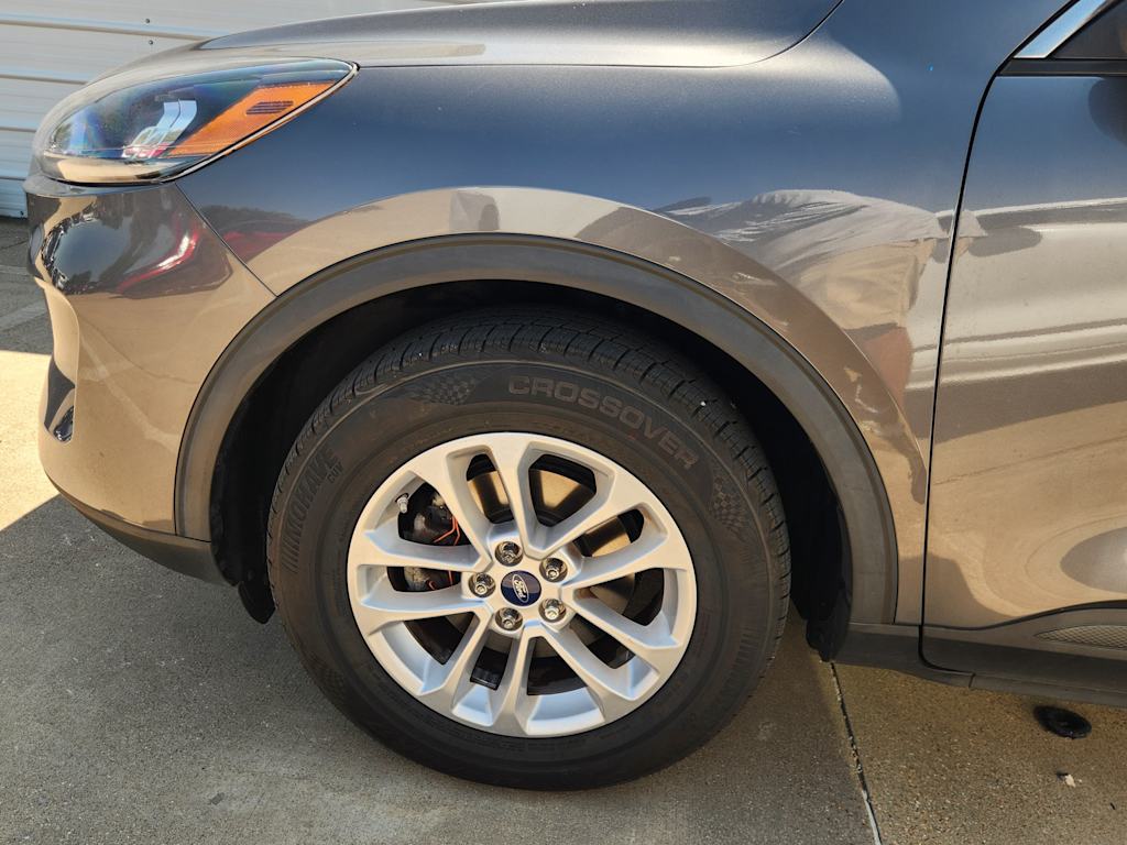 Thumbnail: 2021 Ford Escape - 10