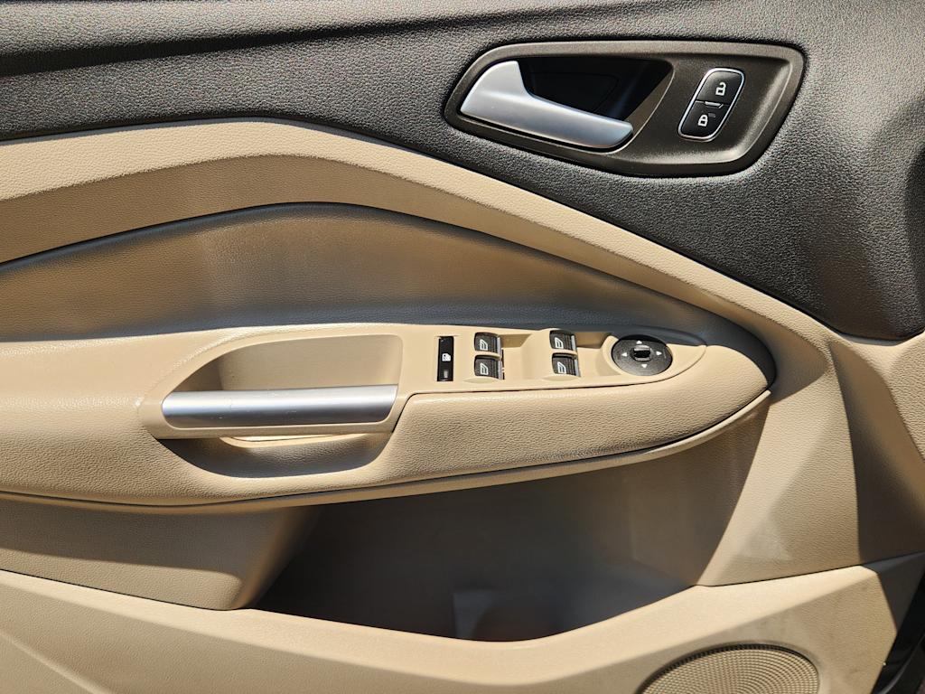 Thumbnail: 2019 Ford Escape - 29