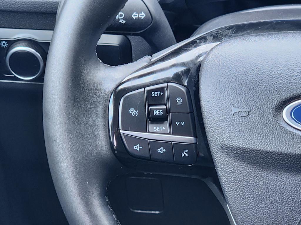 Thumbnail: 2024 Ford Escape - 31