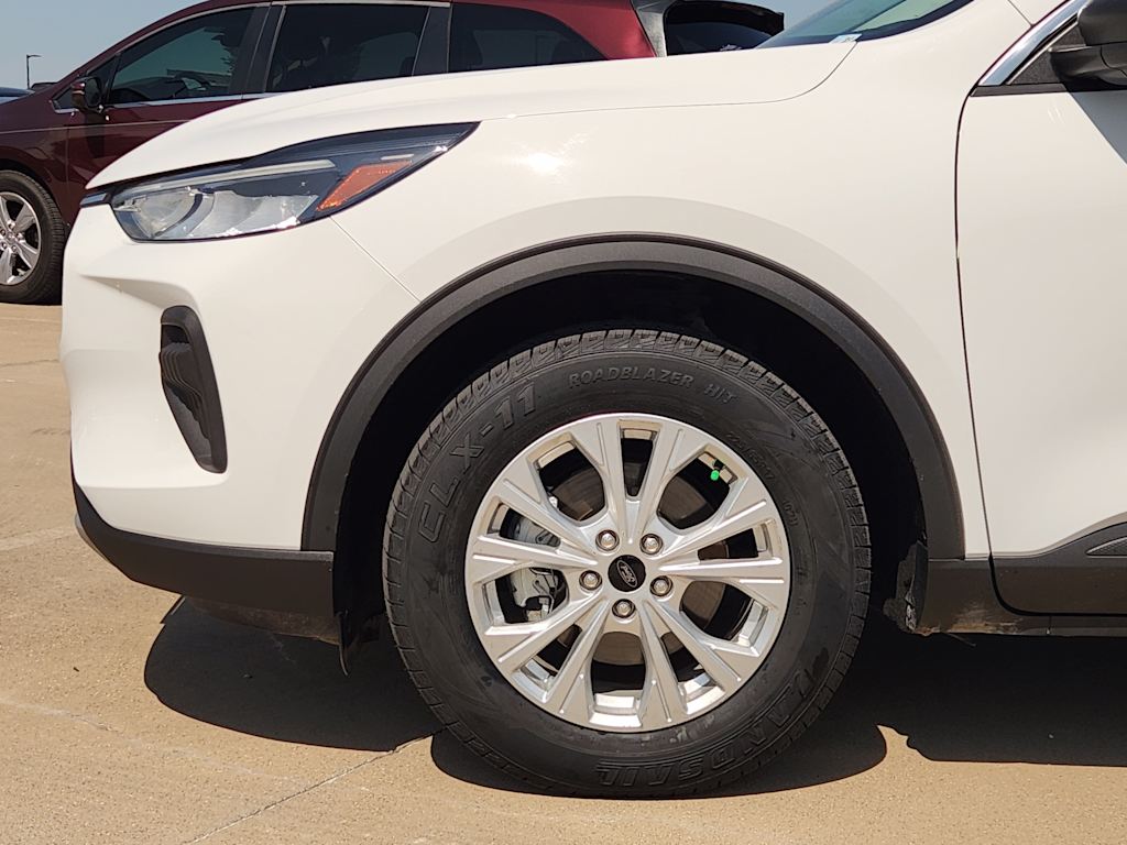 Thumbnail: 2024 Ford Escape - 8