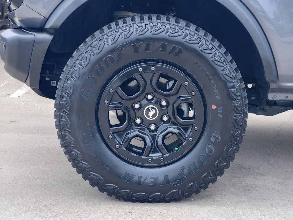 Thumbnail: 2023 Ford Bronco - 21