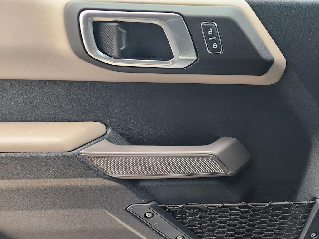 Thumbnail: 2023 Ford Bronco - 28