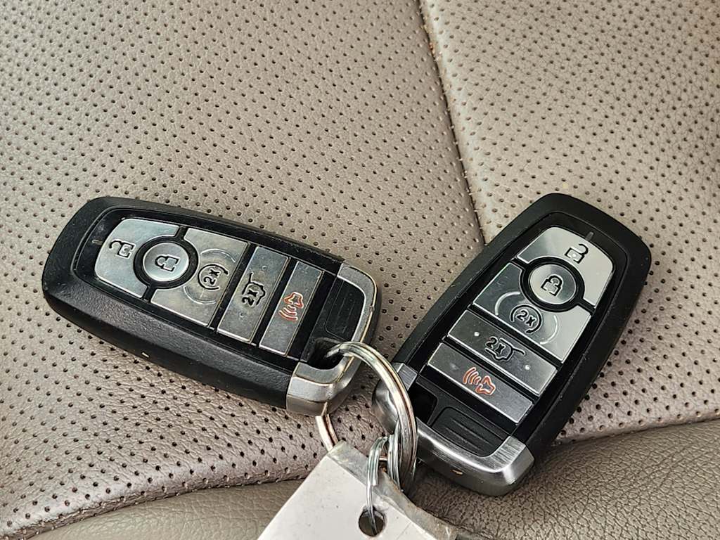 Thumbnail: 2018 Ford Expedition - 19