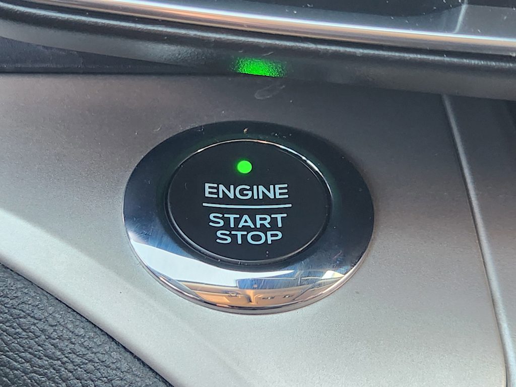 Thumbnail: 2020 Ford Explorer - 29