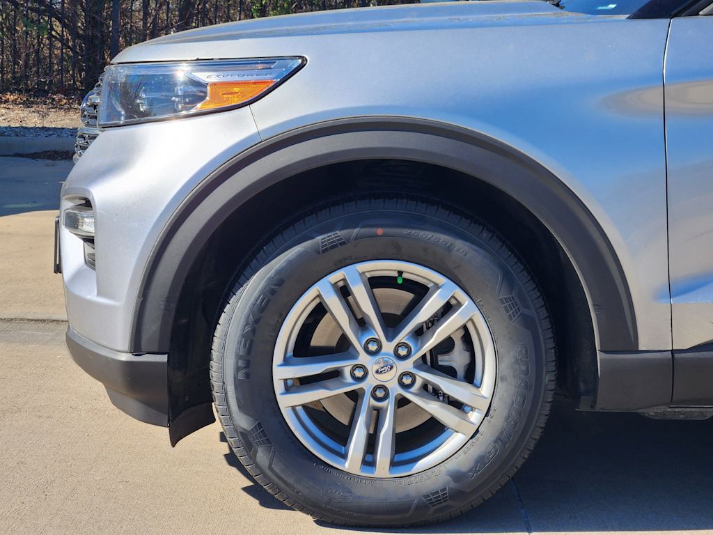 Thumbnail: 2020 Ford Explorer - 8