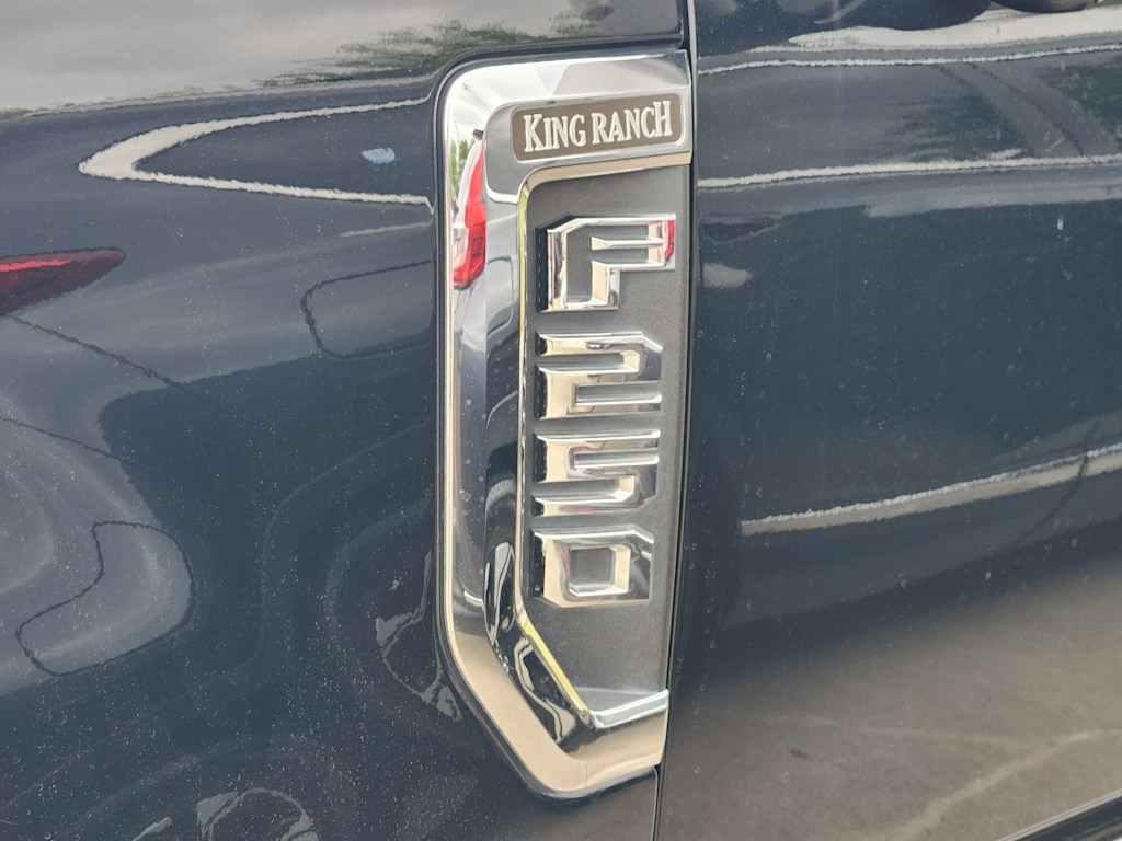 Thumbnail: 2021 Ford F-250 - 5