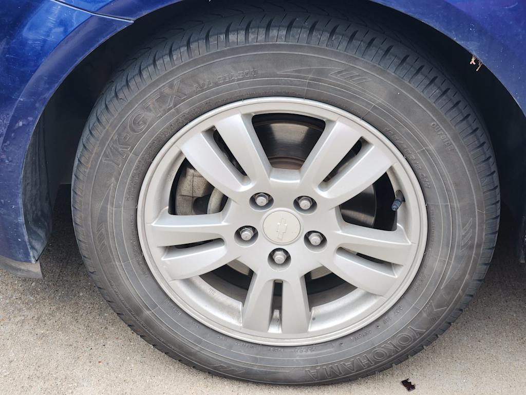 Thumbnail: 2012 Chevrolet Sonic - 6