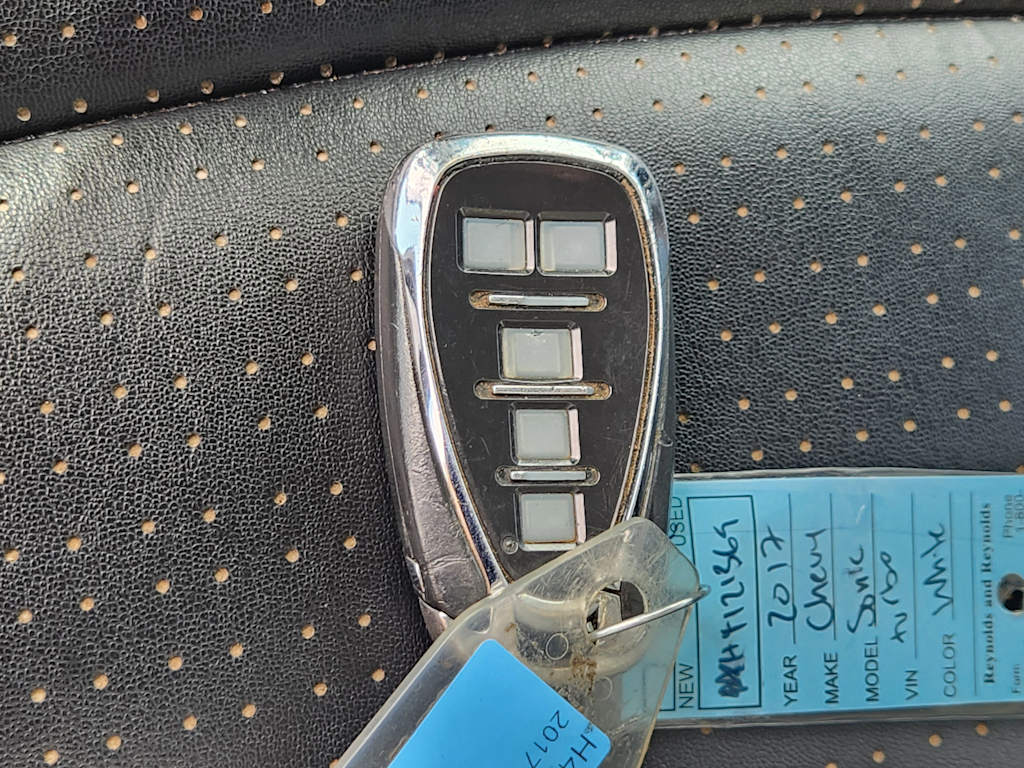 Thumbnail: 2017 Chevrolet Sonic - 19