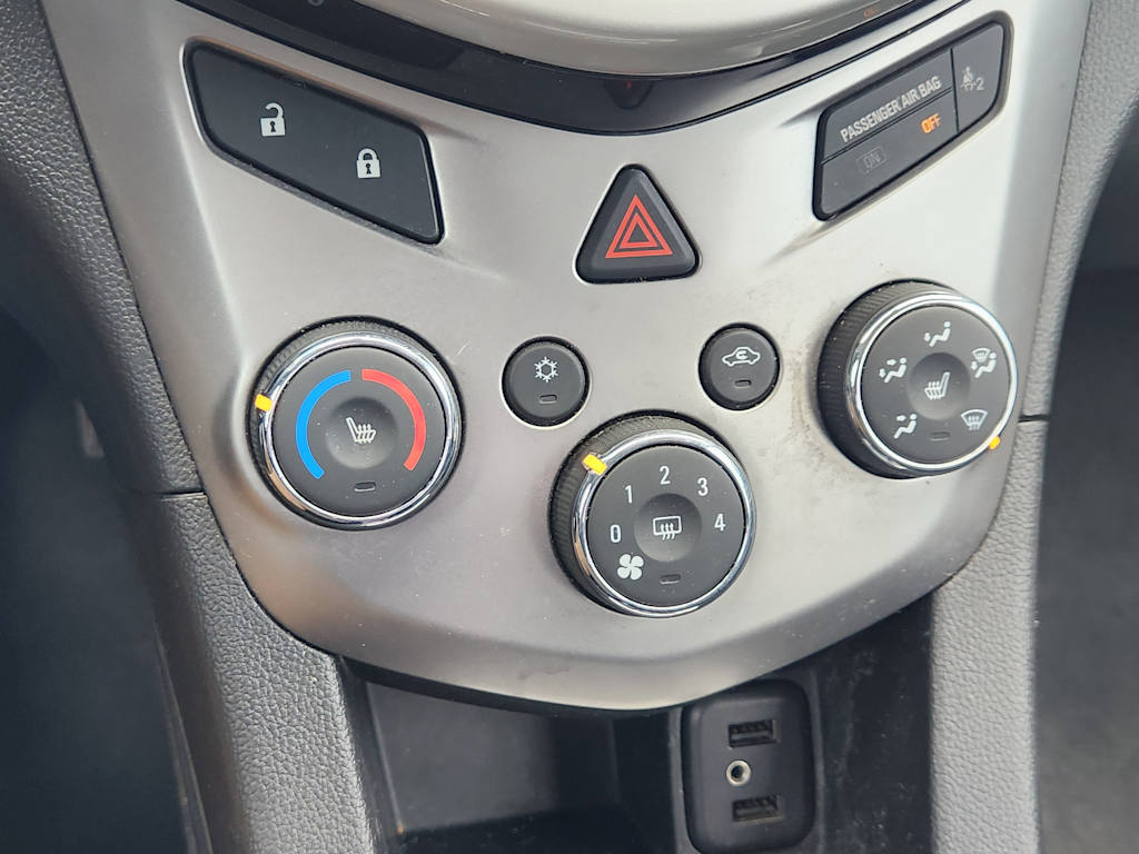 Thumbnail: 2017 Chevrolet Sonic - 26