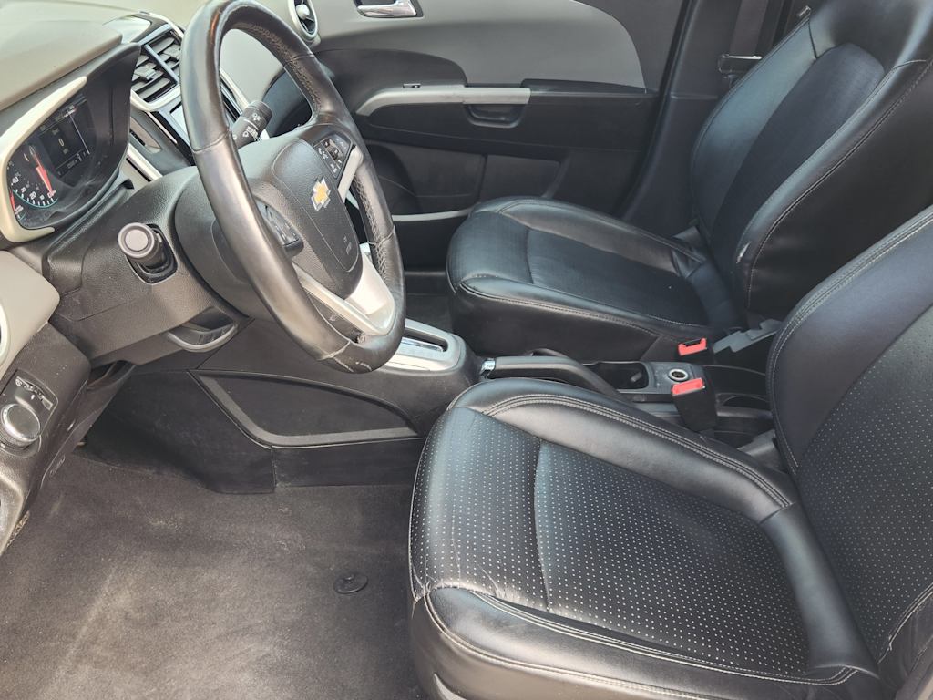 Thumbnail: 2017 Chevrolet Sonic - 11