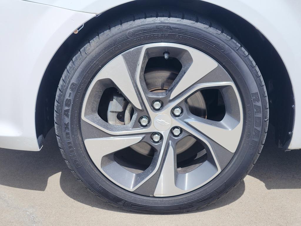 Thumbnail: 2017 Chevrolet Sonic - 22