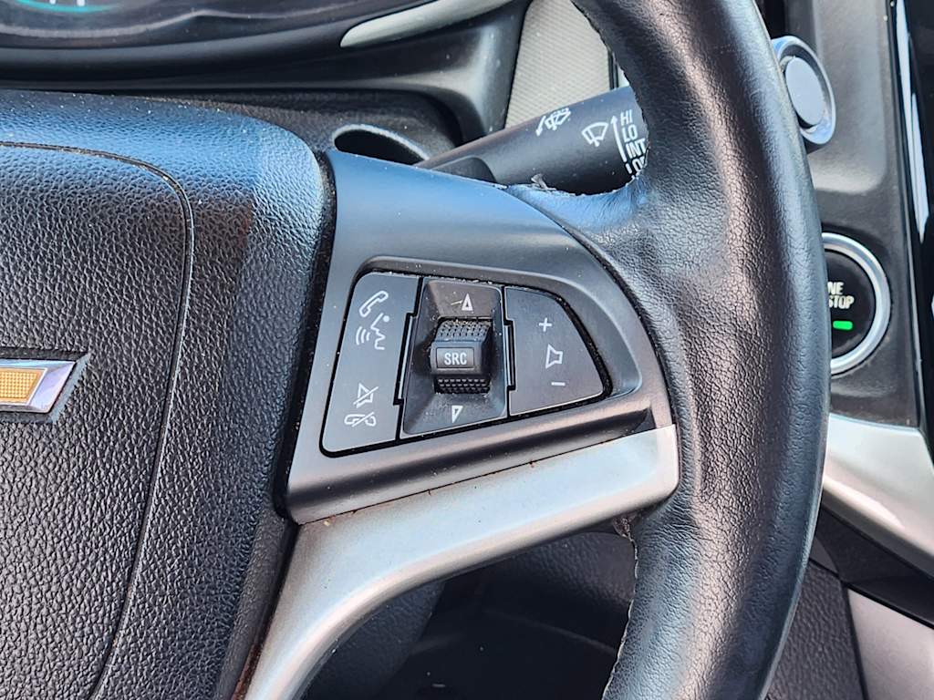 Thumbnail: 2017 Chevrolet Sonic - 32