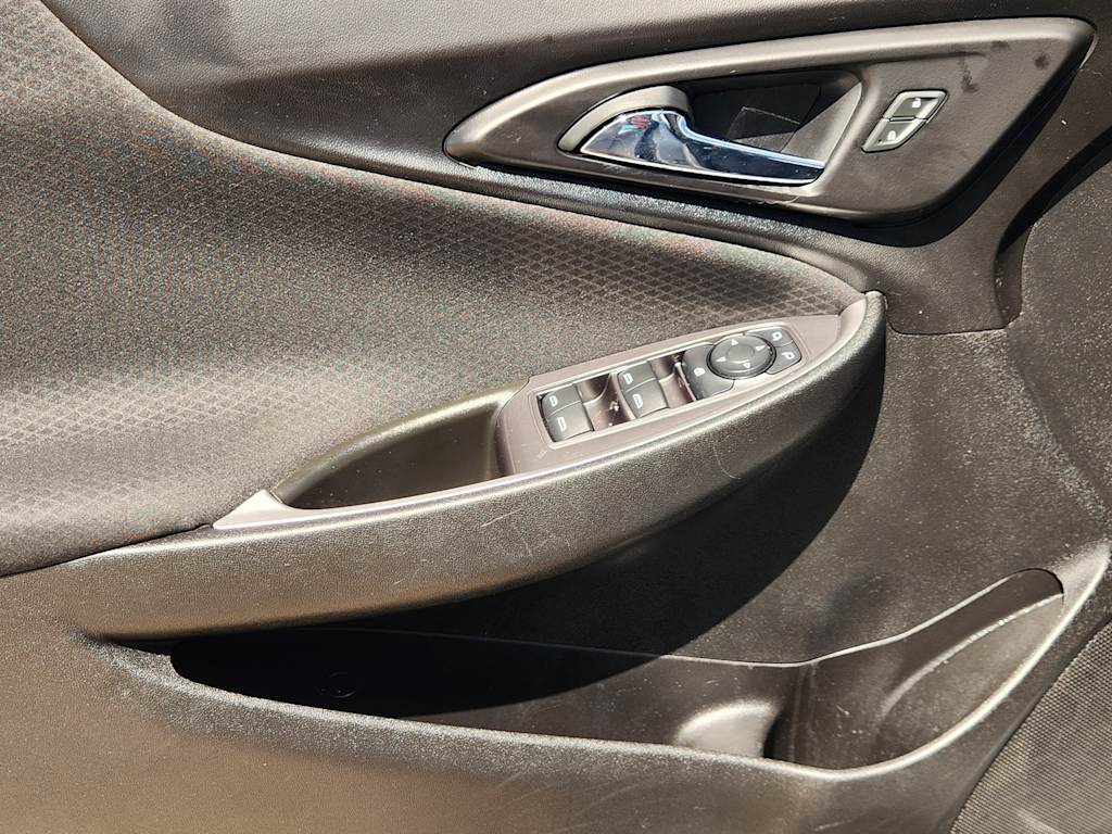 Thumbnail: 2019 Chevrolet Malibu - 28